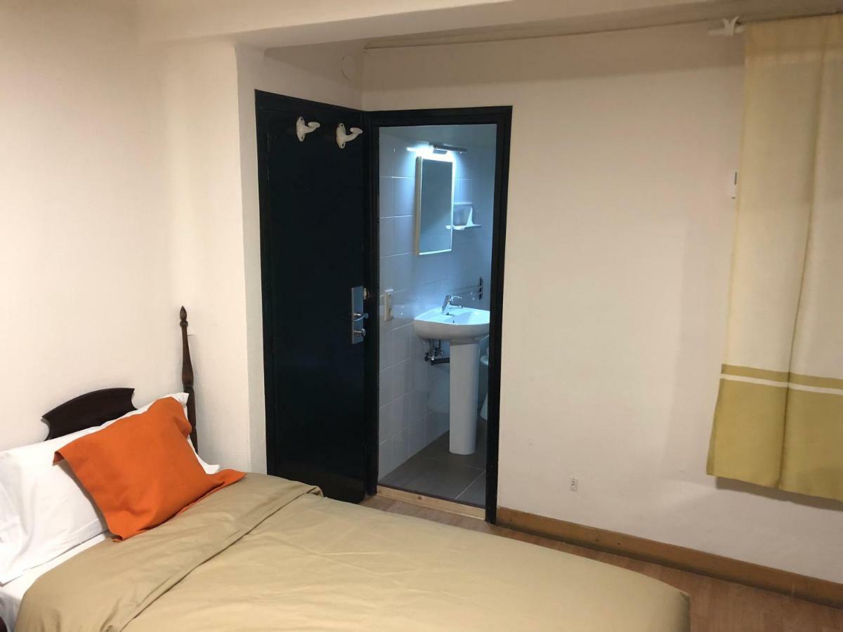 Hostal Di Verena Puigcerdà Екстериор снимка