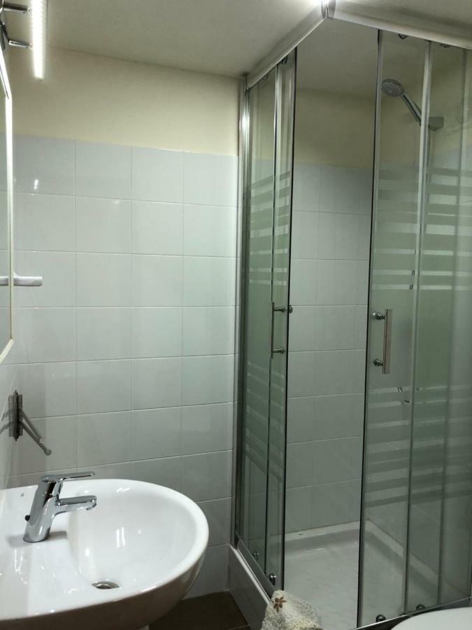 Hostal Di Verena Puigcerdà Екстериор снимка
