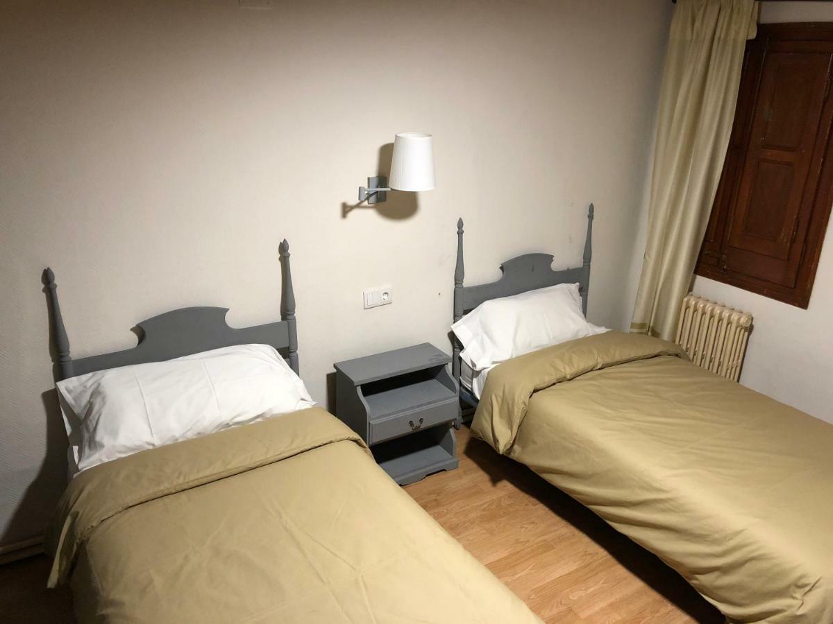 Hostal Di Verena Puigcerdà Екстериор снимка