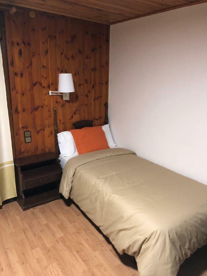 Hostal Di Verena Puigcerdà Екстериор снимка