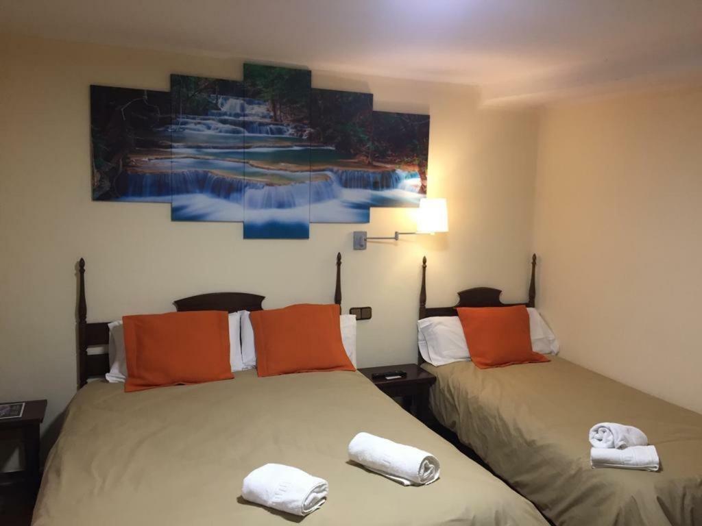 Hostal Di Verena Puigcerdà Екстериор снимка