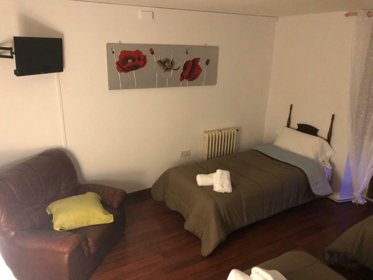 Hostal Di Verena Puigcerdà Екстериор снимка